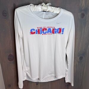 Nike Dri-FIT Chicago Marathon 2023 Long Sleeve Tee White Small